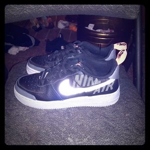 Nike Air Force 1's LV8